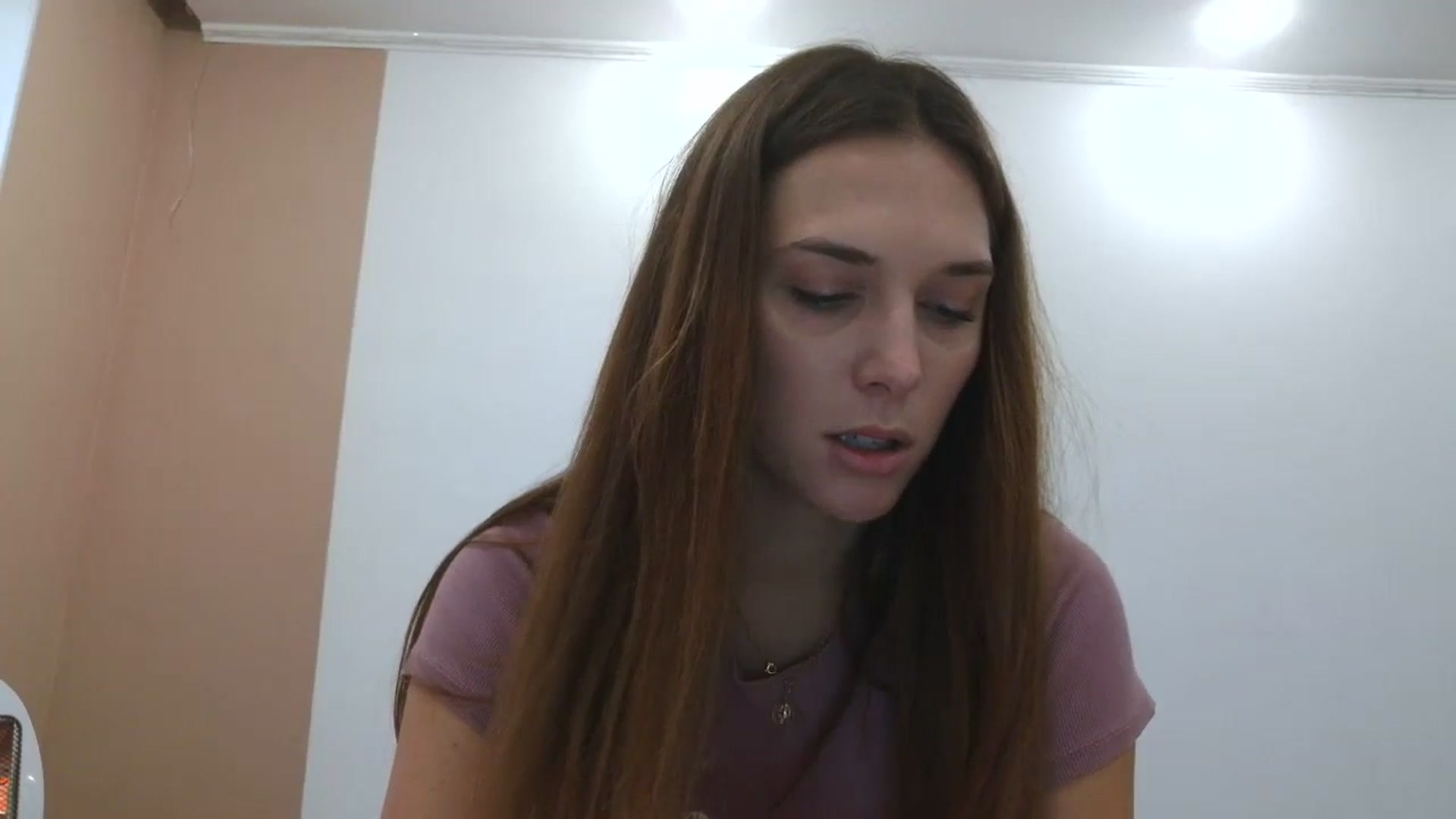 Gallery image thumbnail from HaleyReed's myfreecams stream on, 10/19/2025, 10:42 image 13 of 20