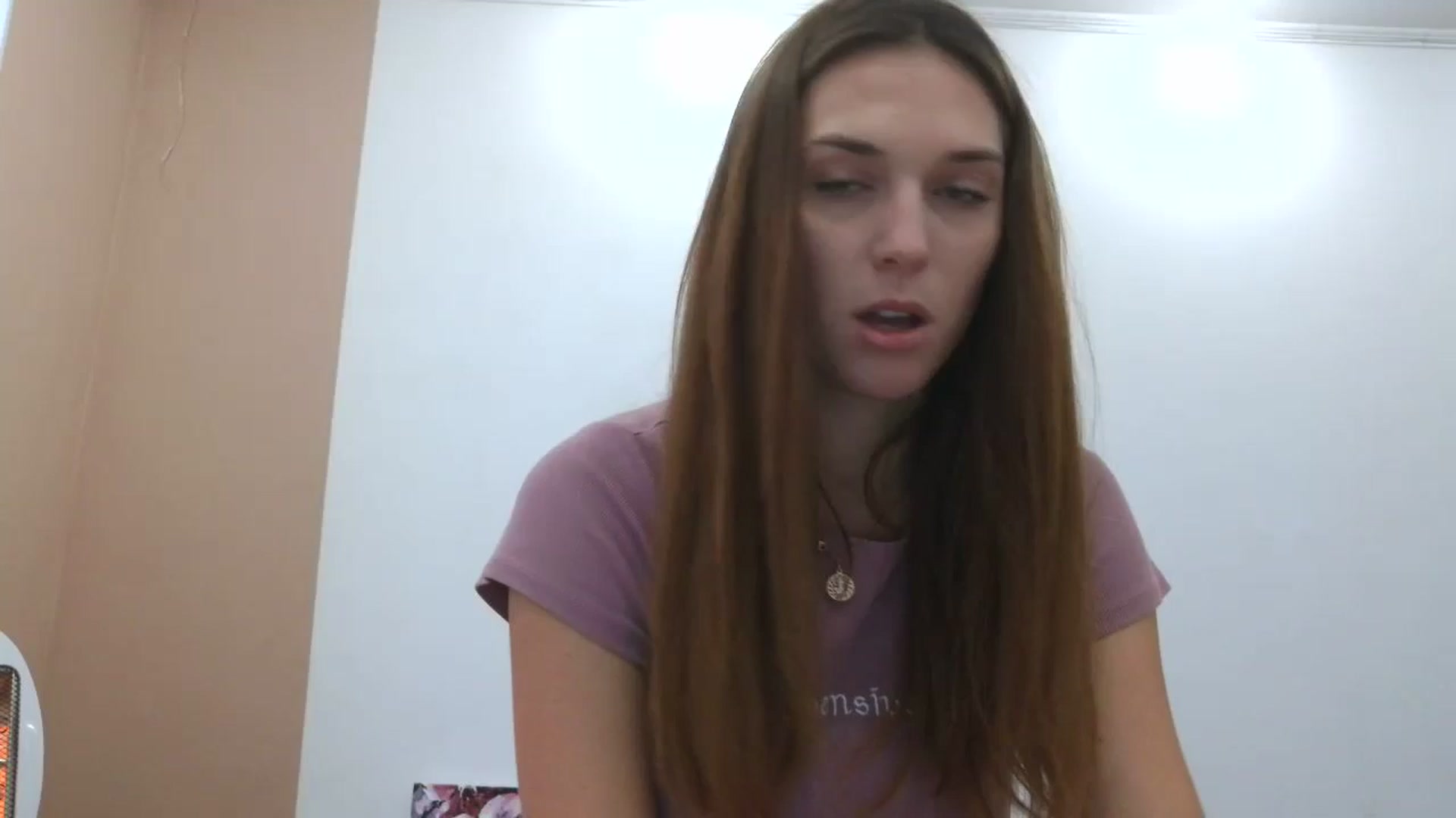 Gallery image thumbnail from HaleyReed's myfreecams stream on, 10/19/2025, 10:42 image 1 of 20