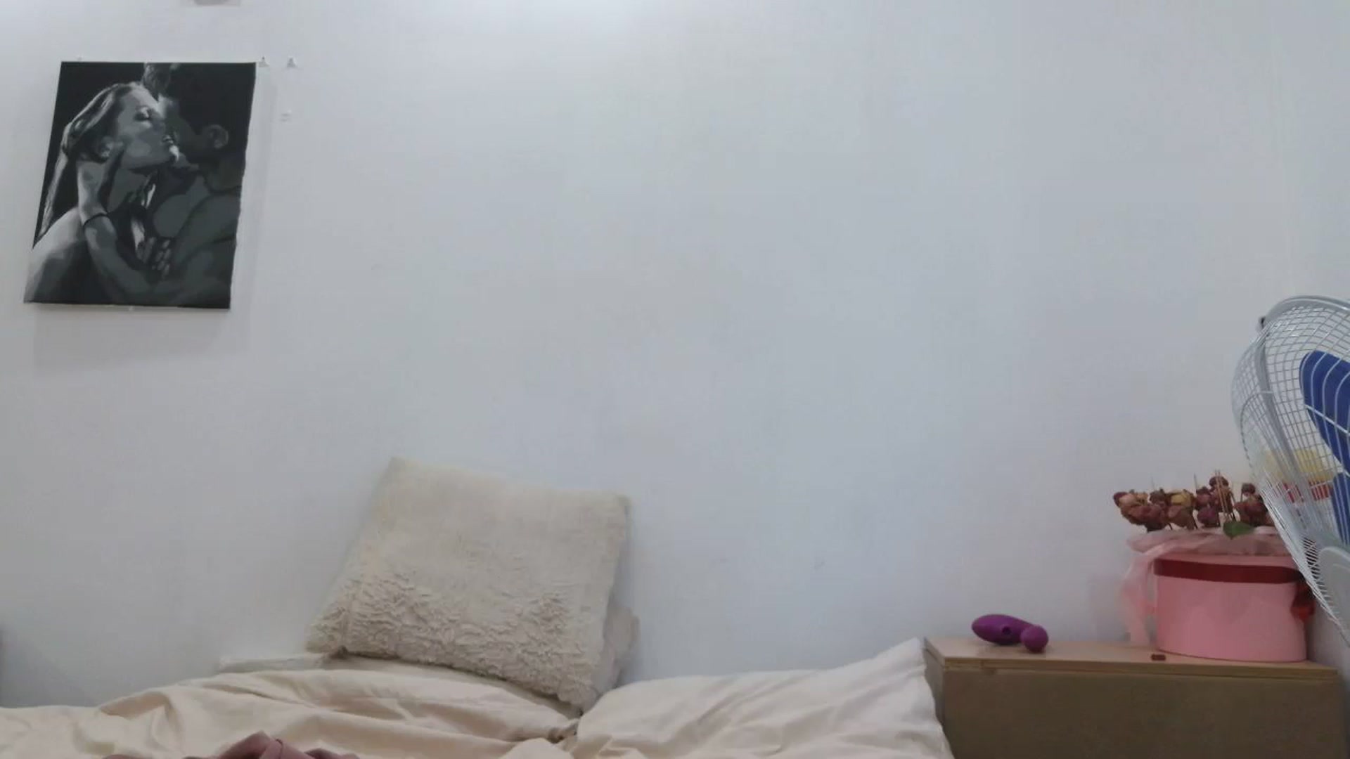 Gallery image thumbnail from HaleyReed's myfreecams stream on, 10/19/2025, 12:00 image 2 of 20