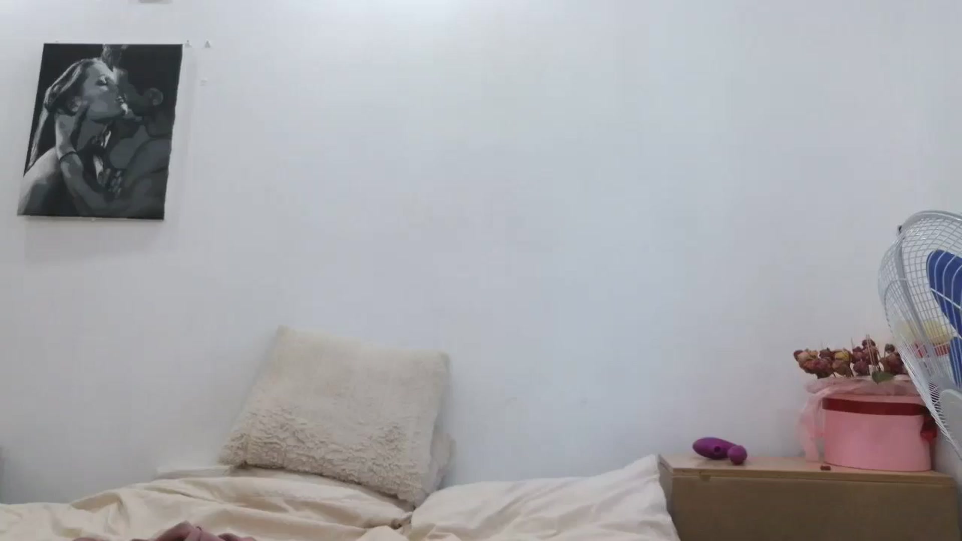 Gallery image thumbnail from HaleyReed's myfreecams stream on, 10/19/2025, 12:00 image 1 of 20
