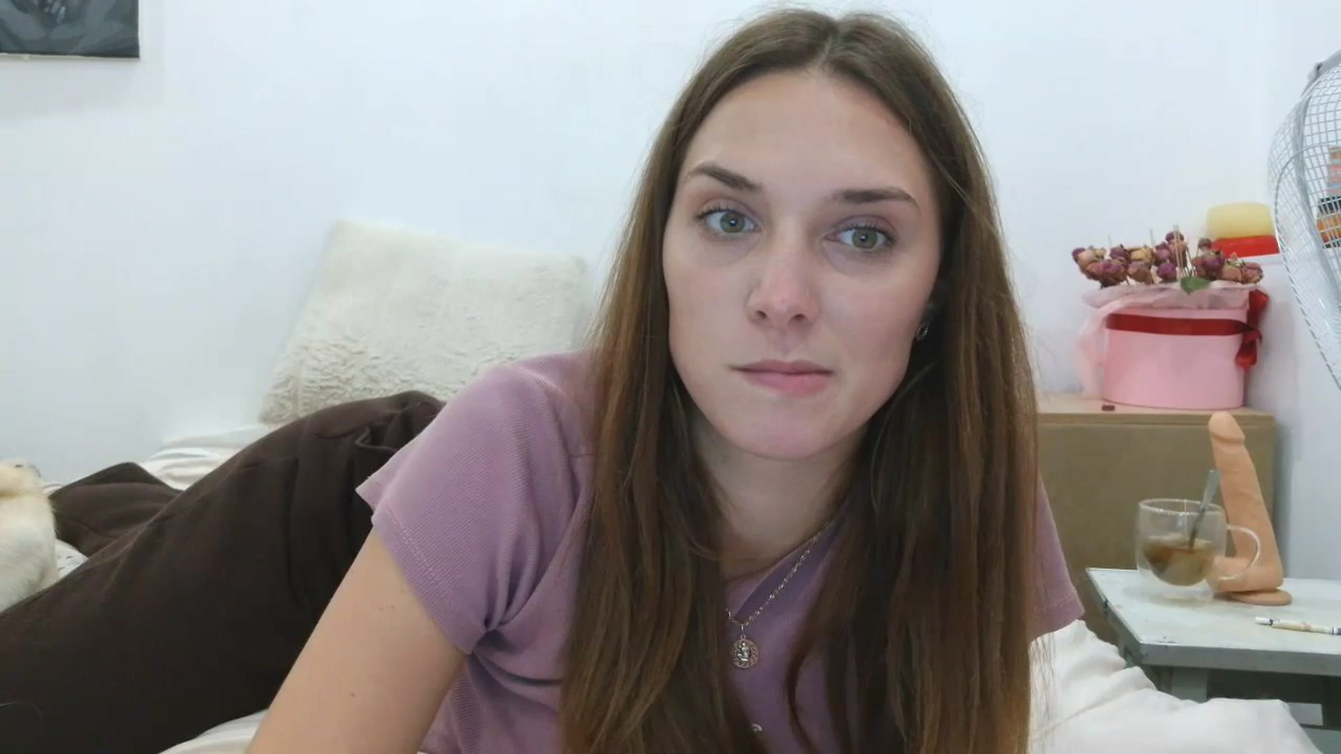 Gallery image thumbnail from HaleyReed's myfreecams stream on, 10/19/2025, 13:25 image 1 of 20