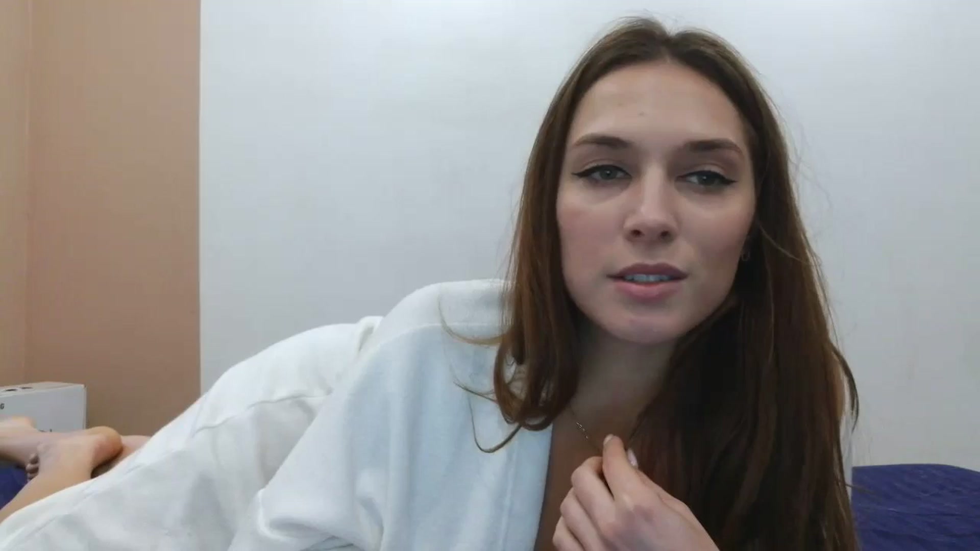 Gallery image thumbnail from HaleyReed's myfreecams stream on, 10/24/2025, 13:20 image 1 of 20