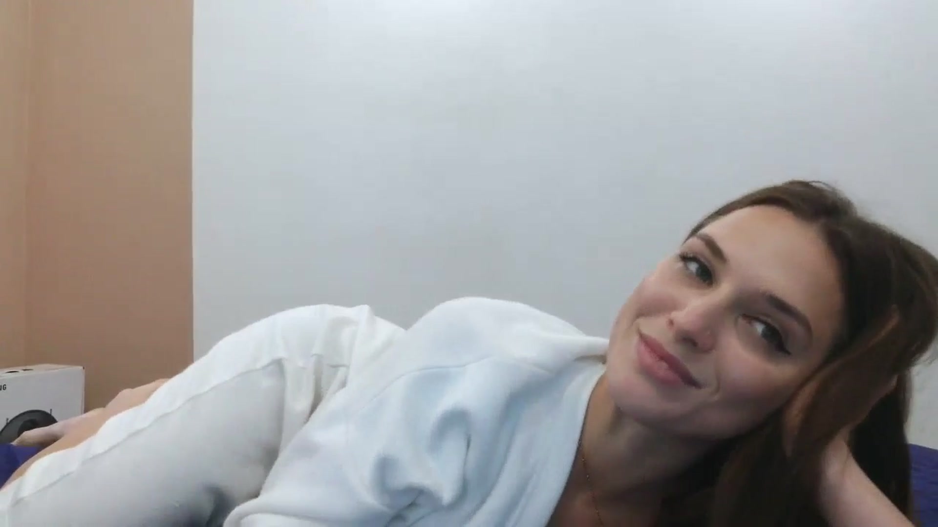 Gallery image thumbnail from HaleyReed's myfreecams stream on, 10/24/2025, 13:20 image 7 of 20