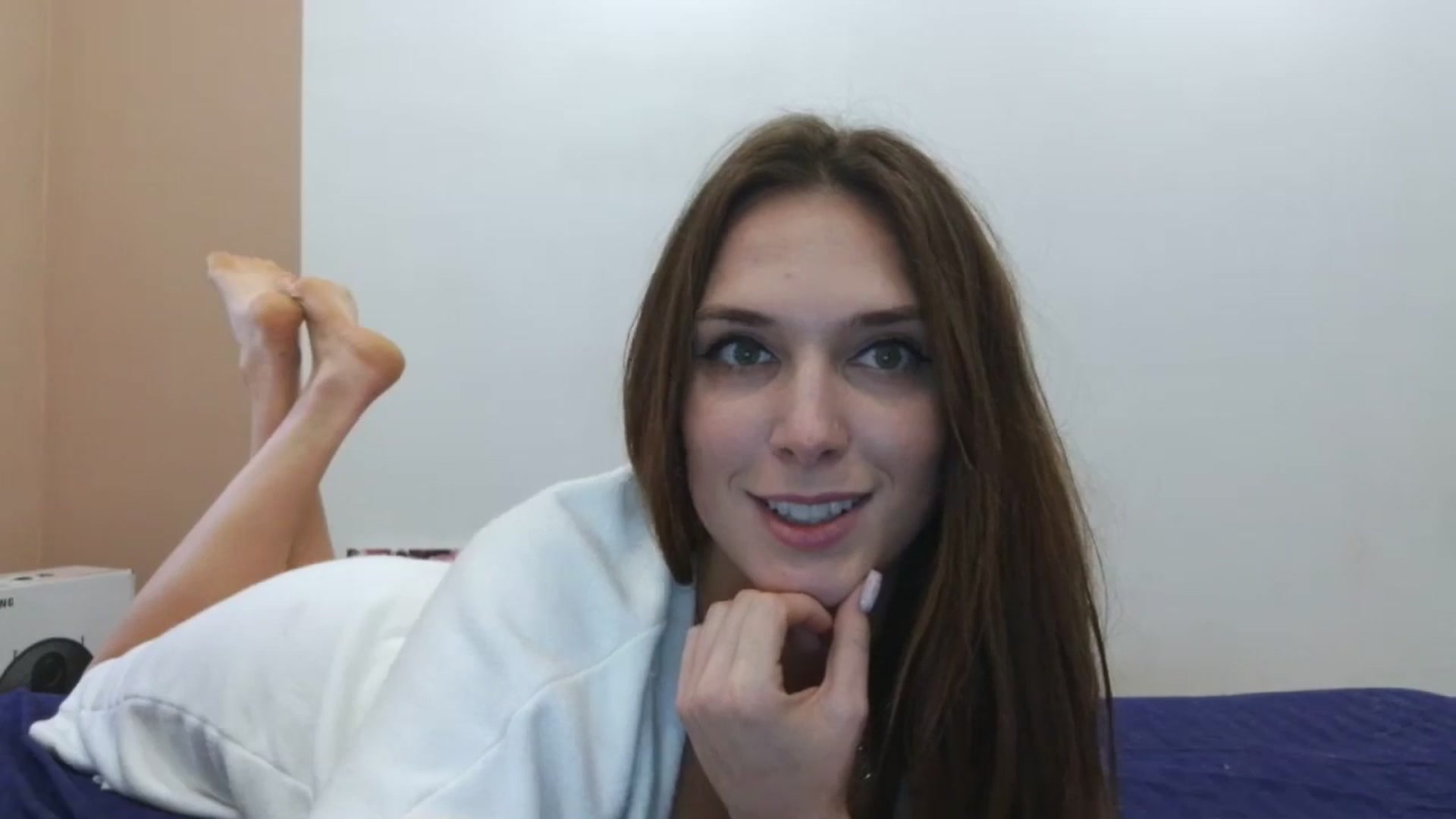 Gallery image thumbnail from HaleyReed's myfreecams stream on, 10/24/2025, 13:20 image 14 of 20
