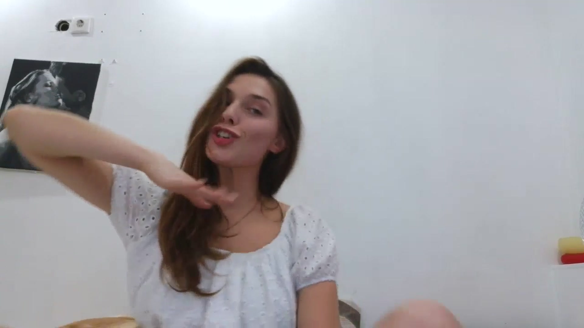 Gallery image thumbnail from HaleyReed's myfreecams stream on, 10/26/2025, 14:34 image 4 of 20