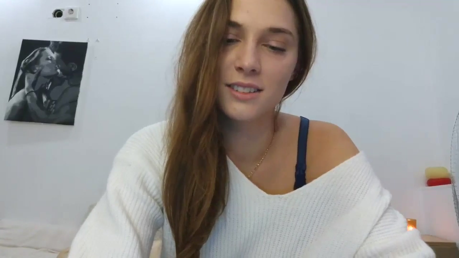 Gallery image thumbnail from HaleyReed's myfreecams stream on, 10/27/2025, 12:57 image 14 of 20