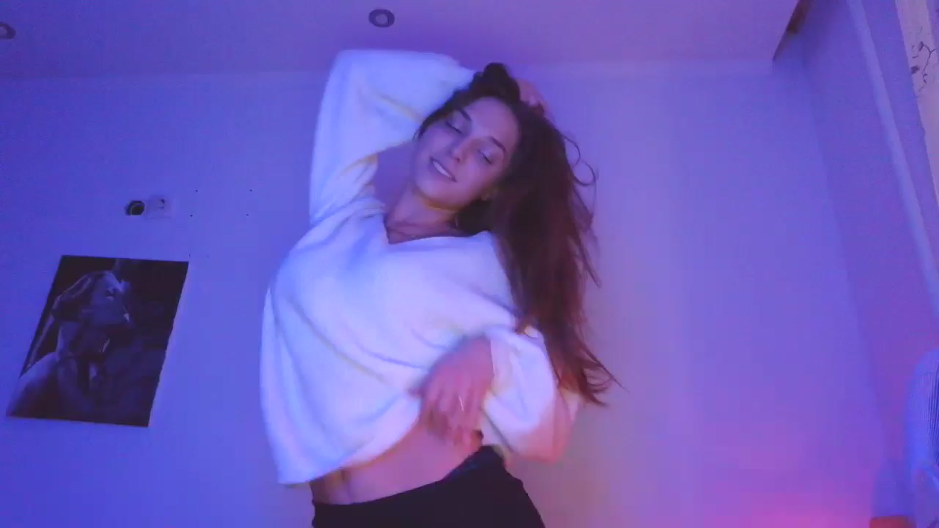Gallery image thumbnail from HaleyReed's myfreecams stream on, 10/27/2025, 12:57 image 20 of 20