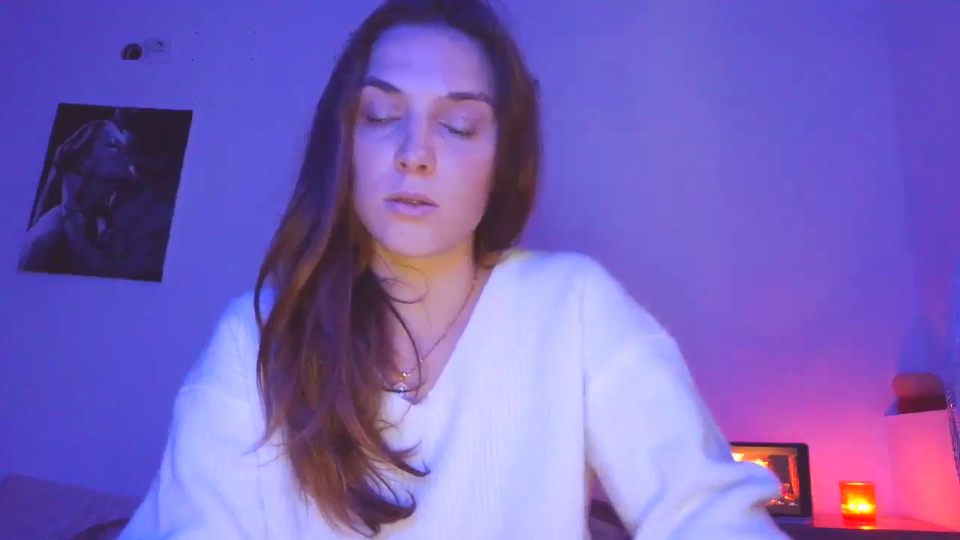 Gallery image thumbnail from HaleyReed's myfreecams stream on, 10/27/2025, 15:07 image 3 of 20