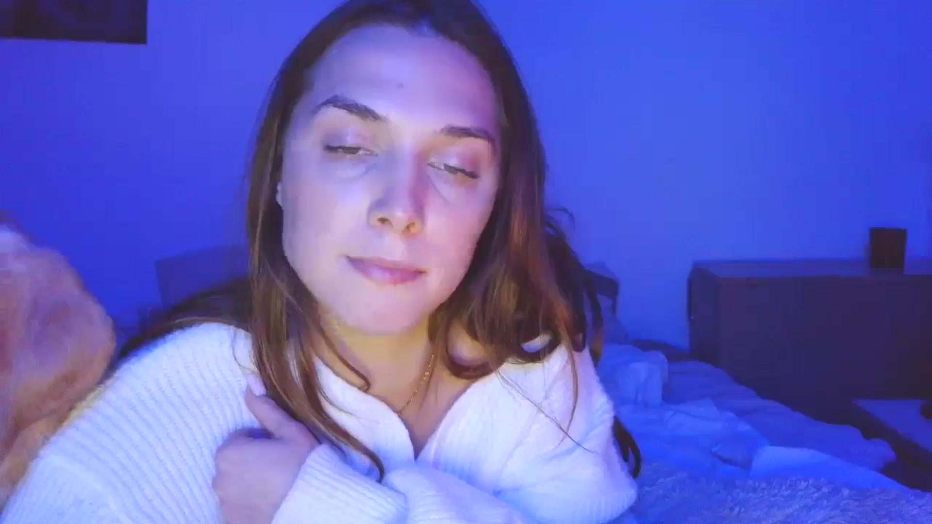 Gallery image thumbnail from HaleyReed's myfreecams stream on, 10/27/2025, 16:07 image 13 of 20