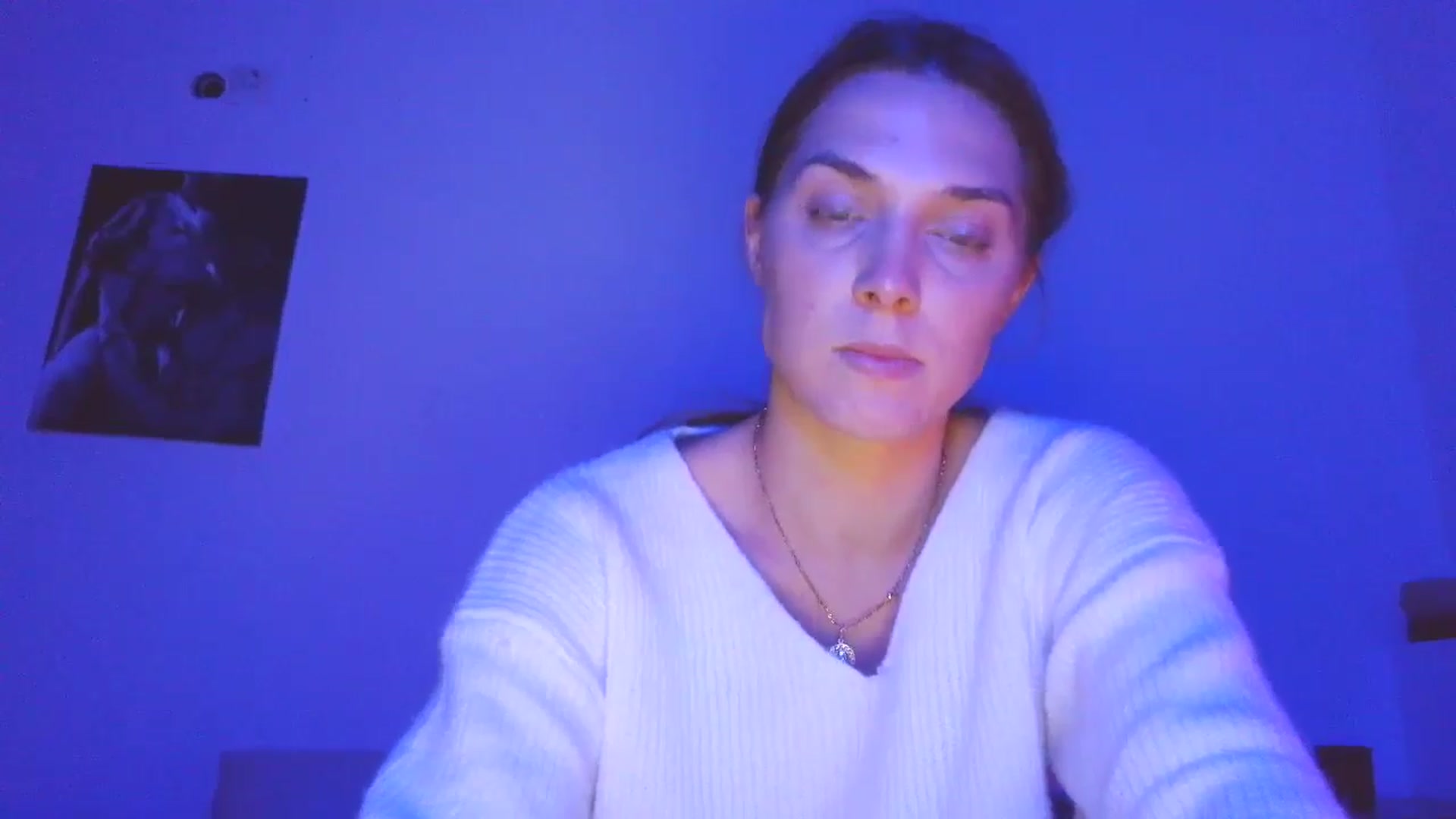 Gallery image thumbnail from HaleyReed's myfreecams stream on, 10/27/2025, 17:11 image 8 of 20