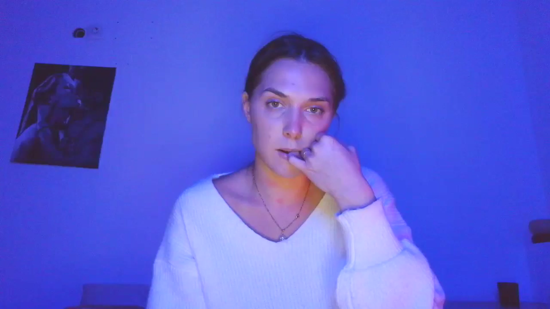 Gallery image thumbnail from HaleyReed's myfreecams stream on, 10/27/2025, 17:11 image 1 of 20