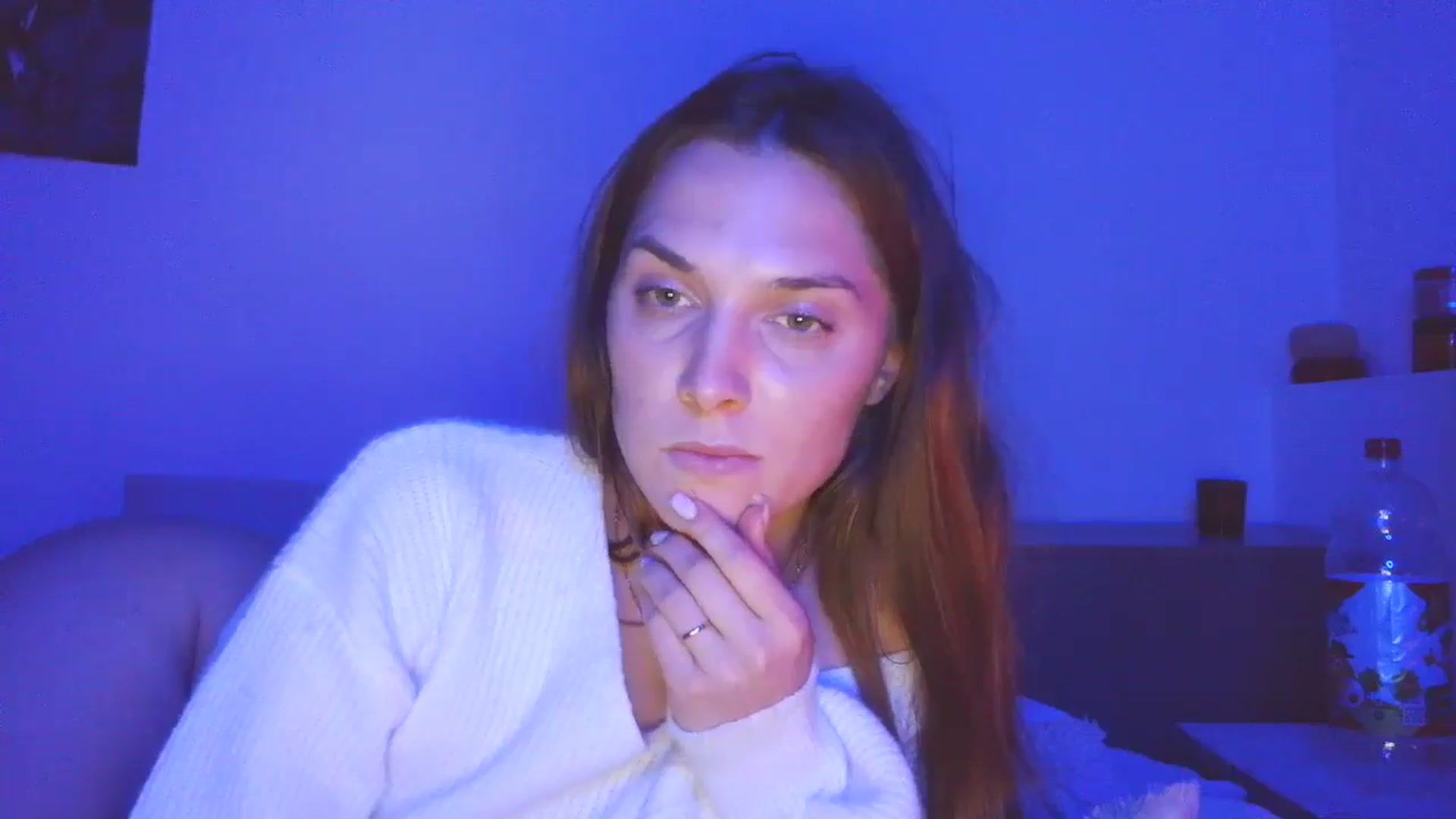 Gallery image thumbnail from HaleyReed's myfreecams stream on, 10/27/2025, 18:12 image 14 of 20