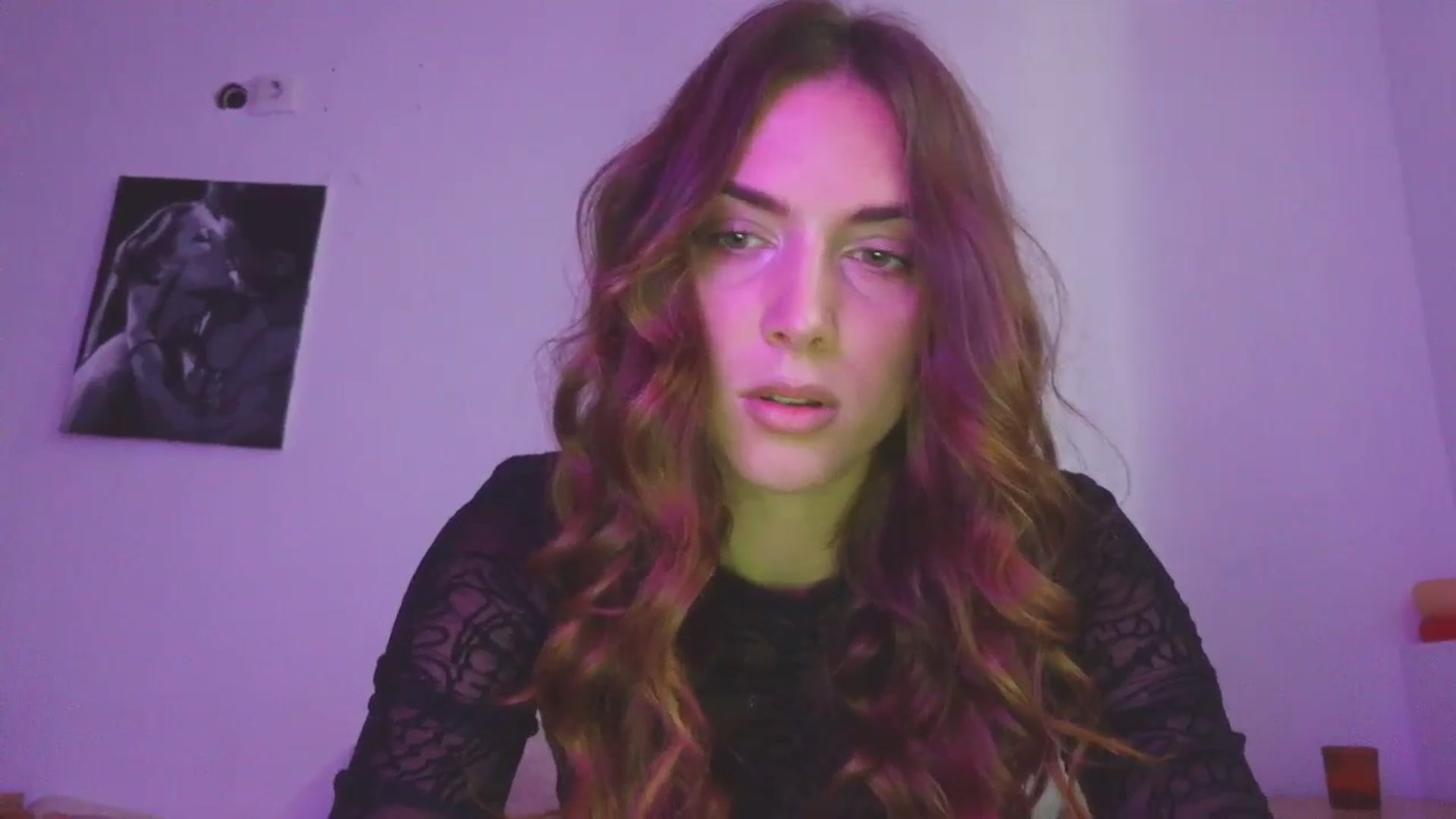 Gallery image thumbnail from HaleyReed's myfreecams stream on, 10/28/2025, 11:36 image 10 of 20