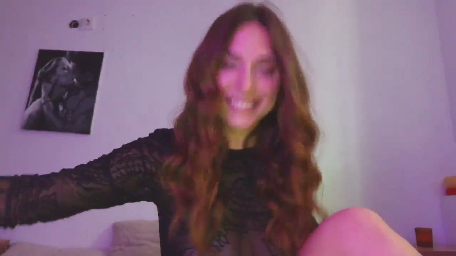 Gallery image thumbnail from HaleyReed's myfreecams stream on, 10/28/2025, 13:07 image 4 of 20