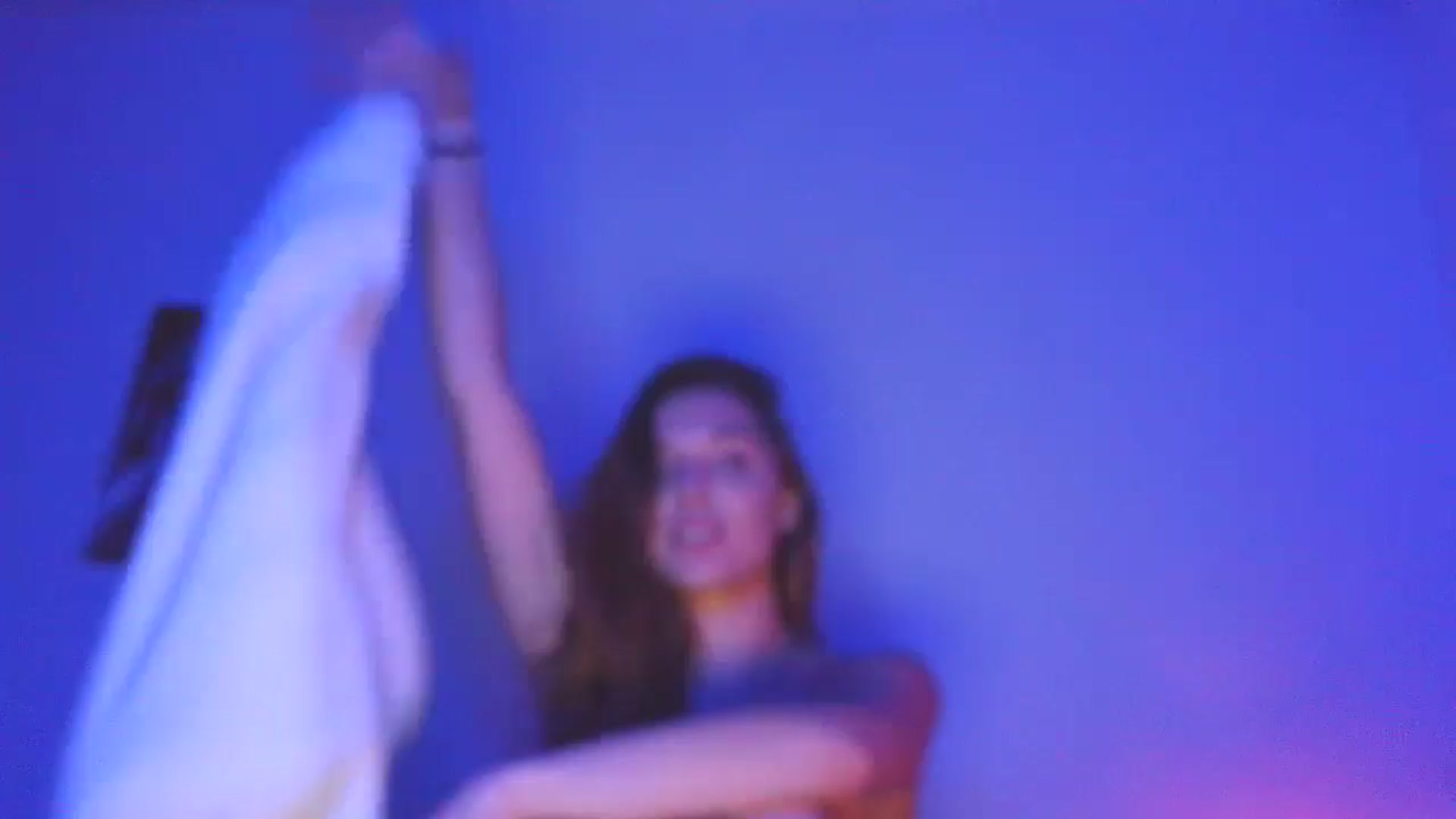 Gallery image thumbnail from HaleyReed's myfreecams stream on, 10/30/2025, 15:50 image 1 of 20