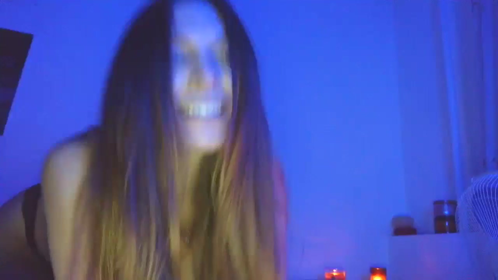 Gallery image thumbnail from HaleyReed's myfreecams stream on, 10/31/2025, 15:03 image 17 of 20