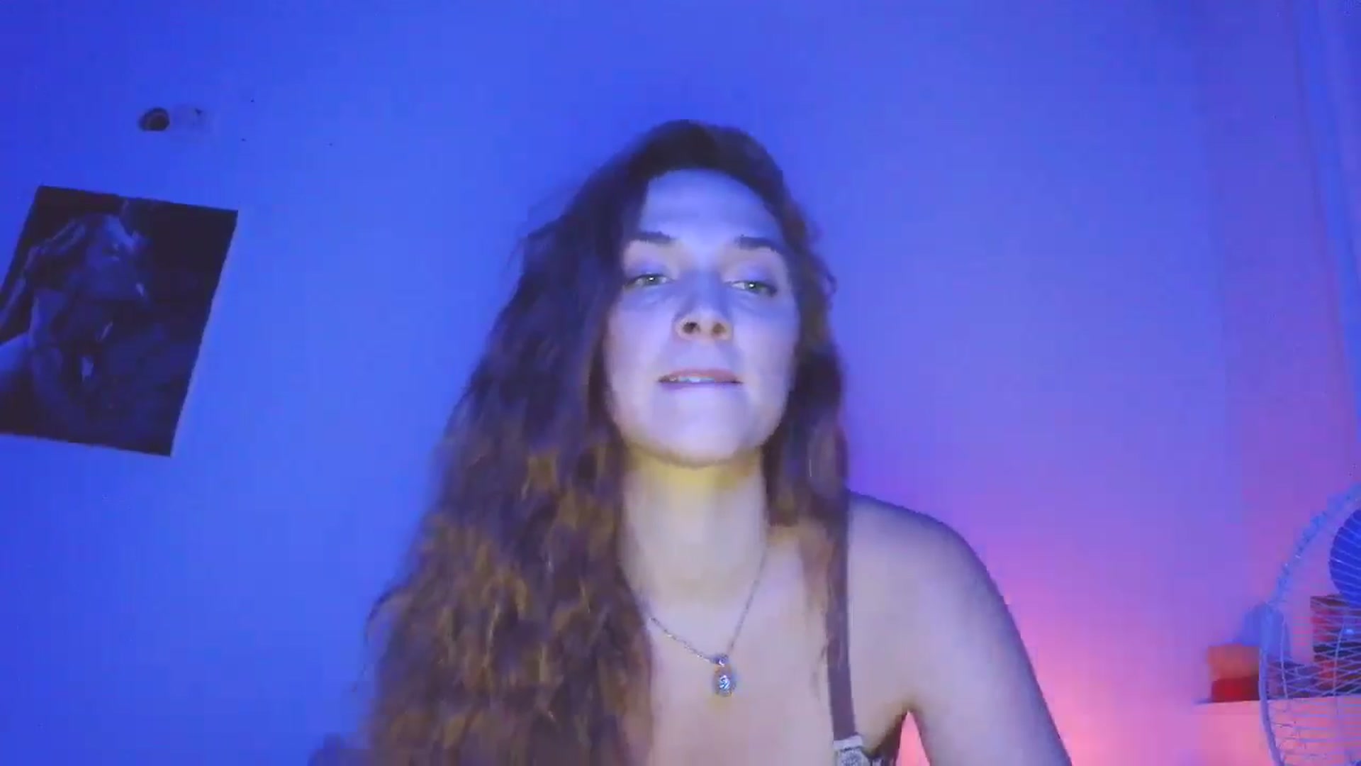 Gallery image thumbnail from HaleyReed's myfreecams stream on, 11/05/2025, 14:31 image 12 of 20