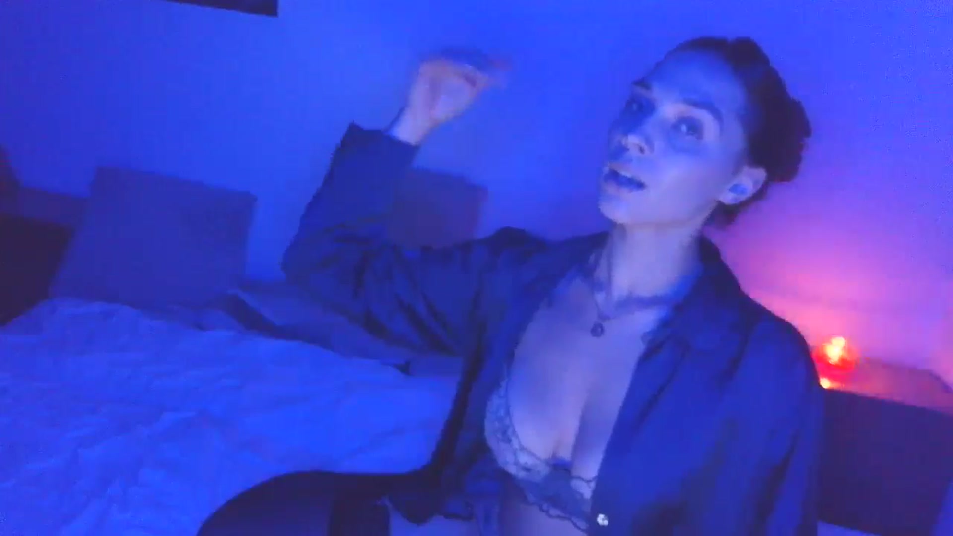 Gallery image thumbnail from HaleyReed's myfreecams stream on, 11/07/2025, 14:52 image 4 of 20