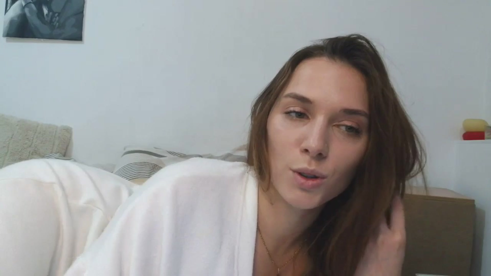 Gallery image thumbnail from HaleyReed's myfreecams stream on, 11/10/2025, 13:48 image 15 of 20