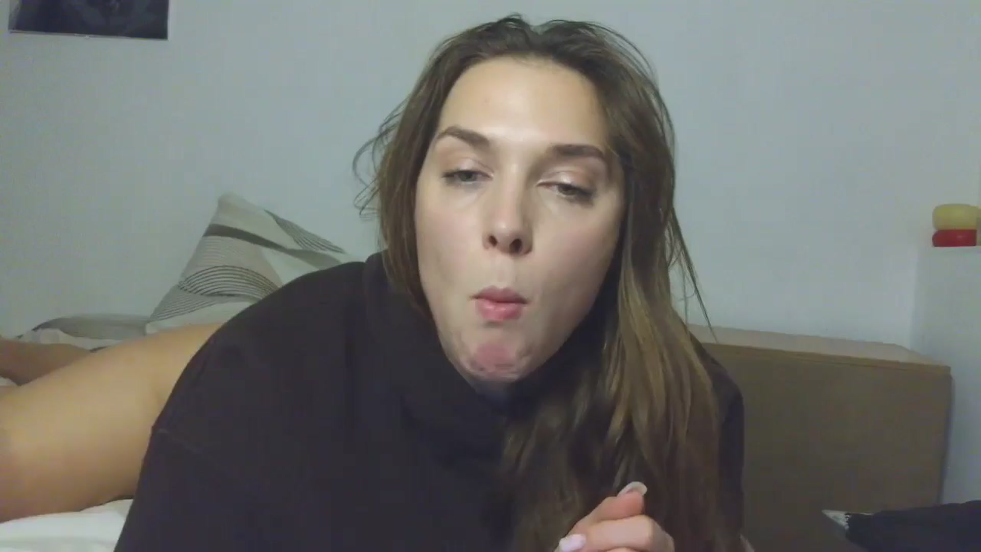 Gallery image thumbnail from HaleyReed's myfreecams stream on, 11/10/2025, 18:25 image 6 of 20