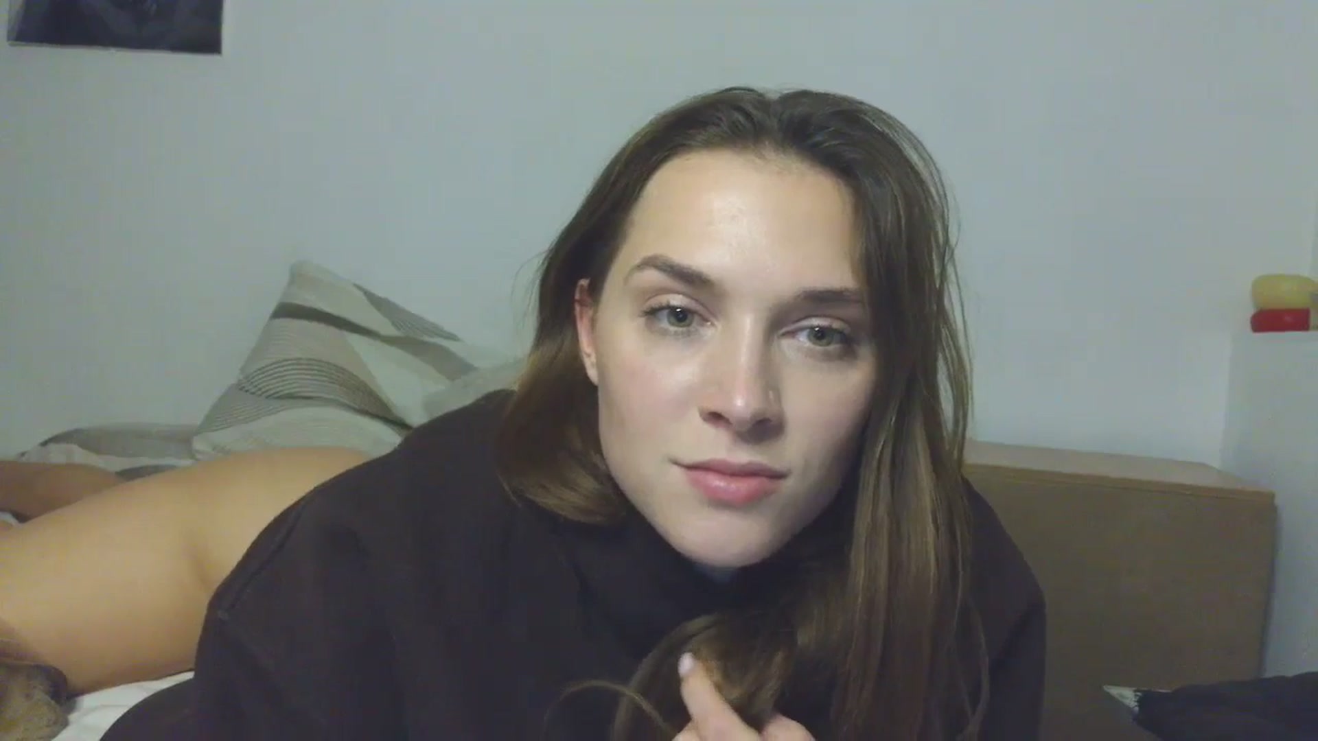Gallery image thumbnail from HaleyReed's myfreecams stream on, 11/10/2025, 18:25 image 9 of 20