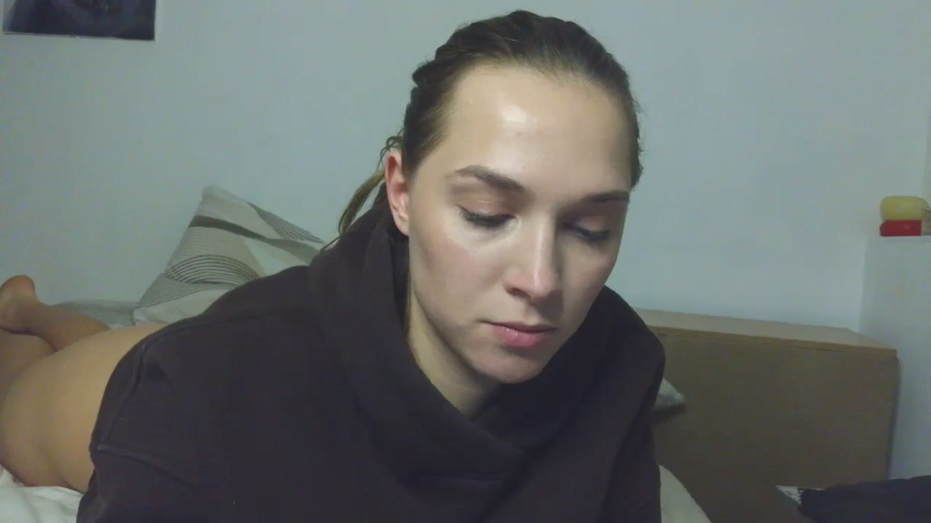 Gallery image thumbnail from HaleyReed's myfreecams stream on, 11/10/2025, 18:25 image 3 of 20