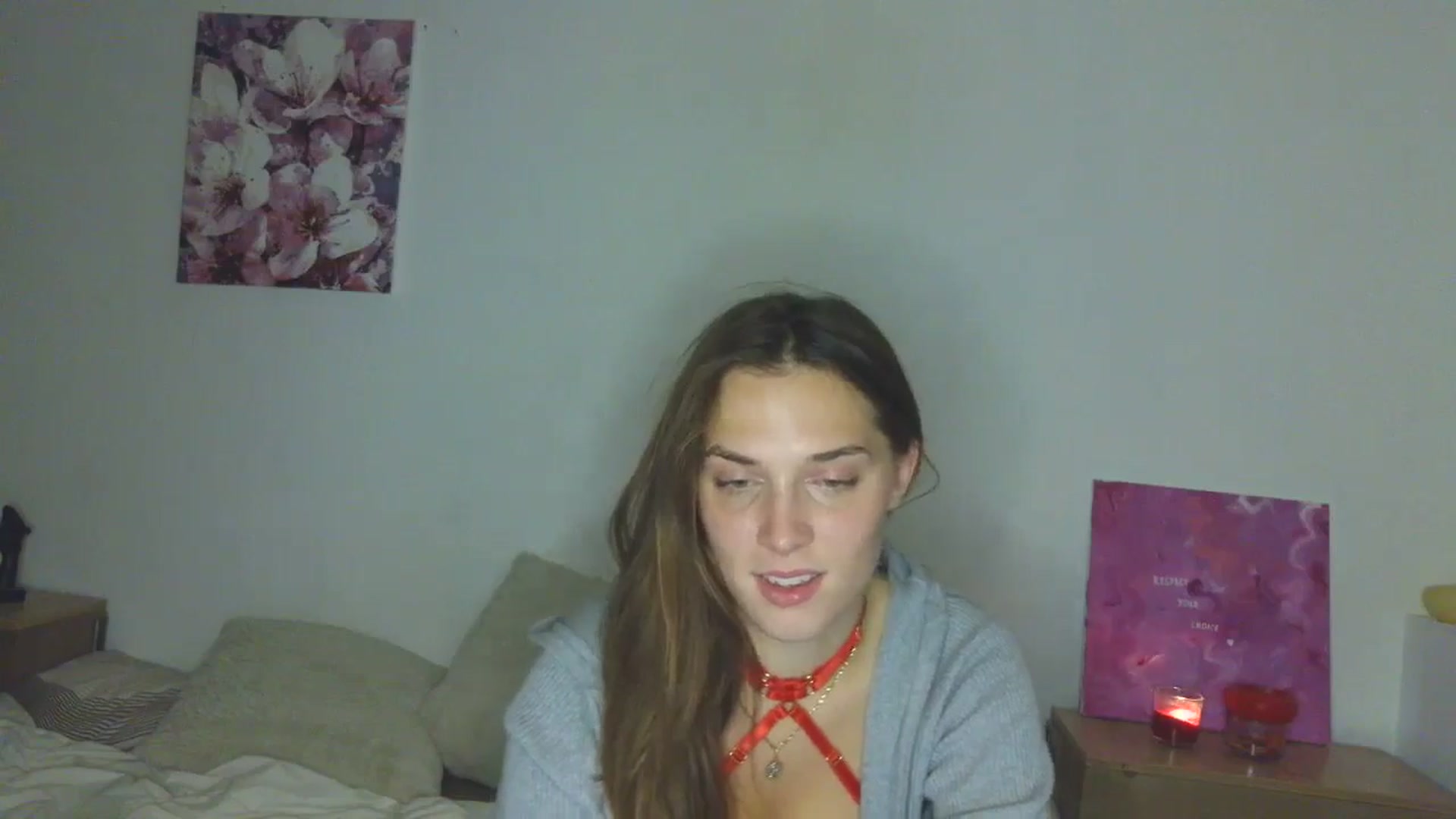 Gallery image thumbnail from HaleyReed's myfreecams stream on, 11/14/2025, 22:10 image 15 of 20