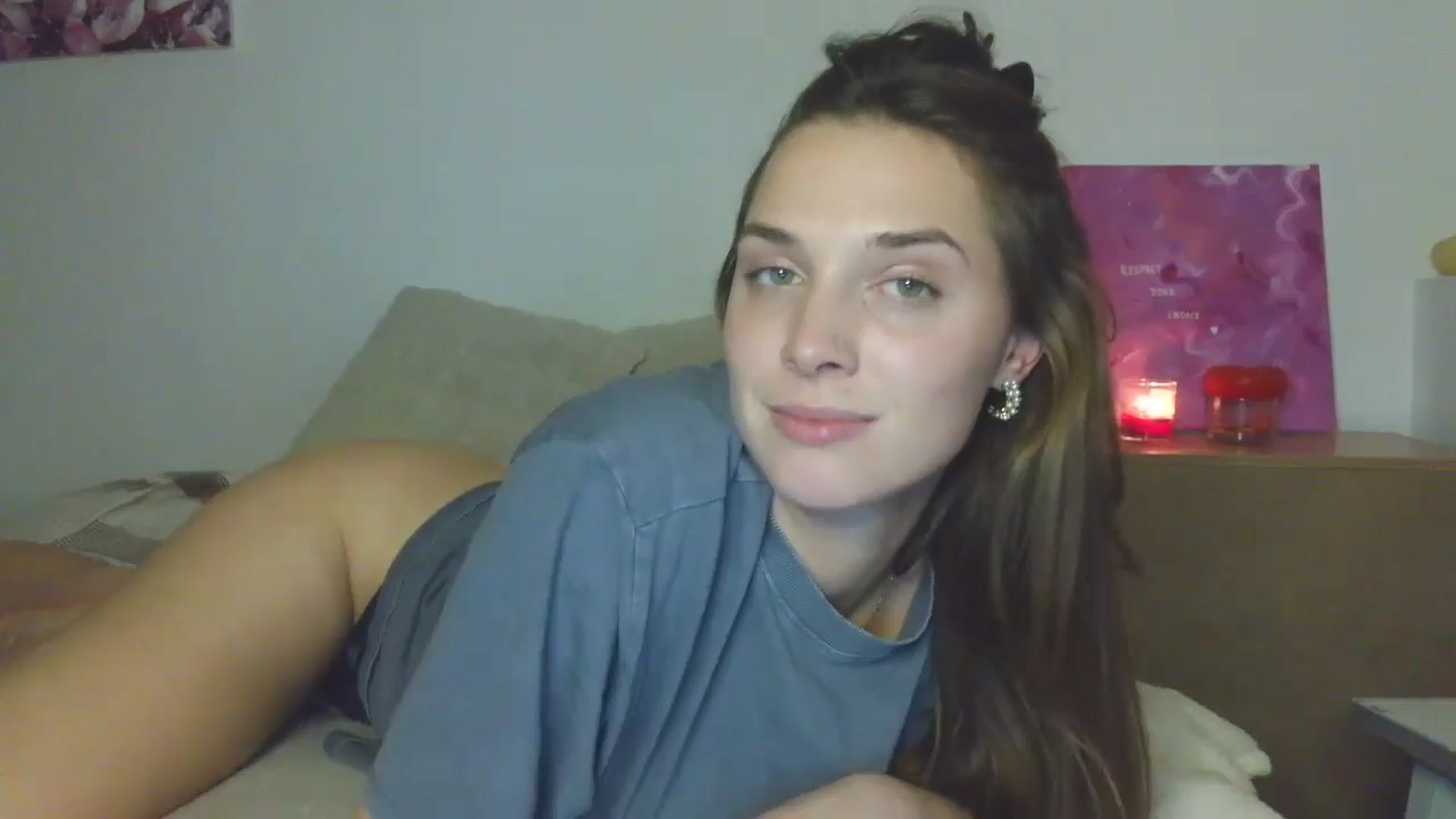 Gallery image thumbnail from HaleyReed's myfreecams stream on, 11/16/2025, 19:13 image 19 of 20