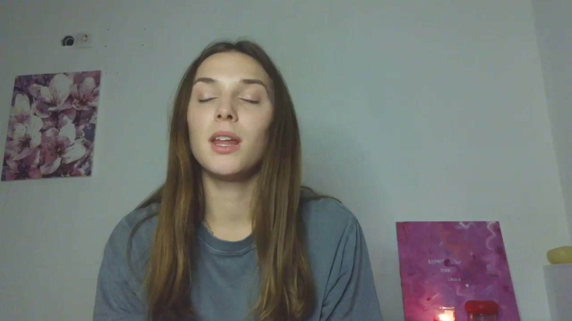 Gallery image thumbnail from HaleyReed's myfreecams stream on, 11/16/2025, 19:13 image 9 of 20
