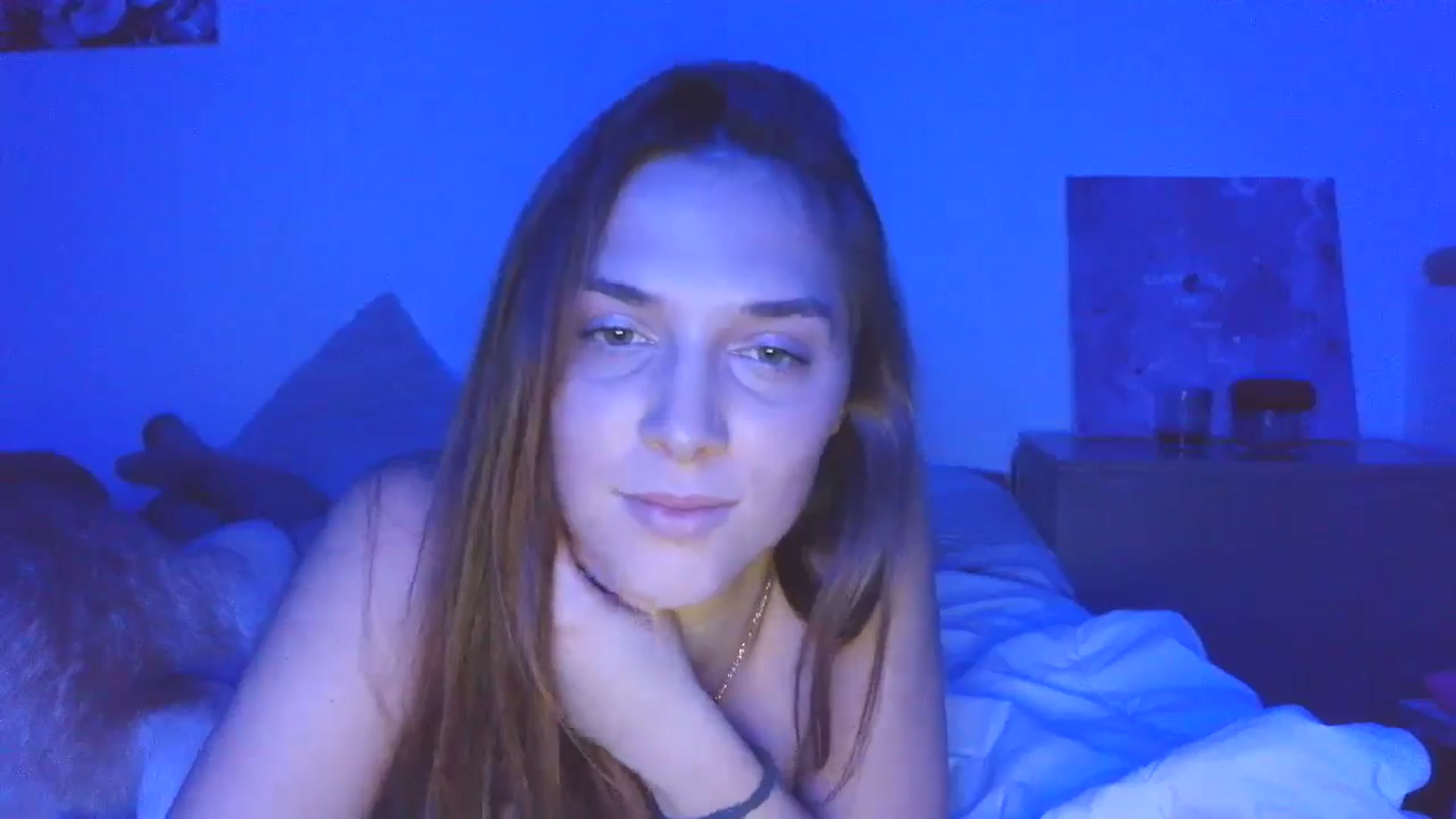 Gallery image thumbnail from HaleyReed's myfreecams stream on, 11/19/2025, 16:35 image 13 of 20