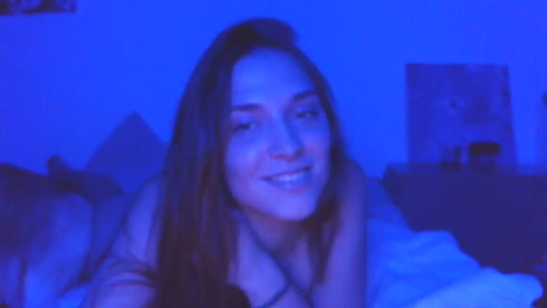 Gallery image thumbnail from HaleyReed's myfreecams stream on, 11/19/2025, 16:35 image 10 of 20