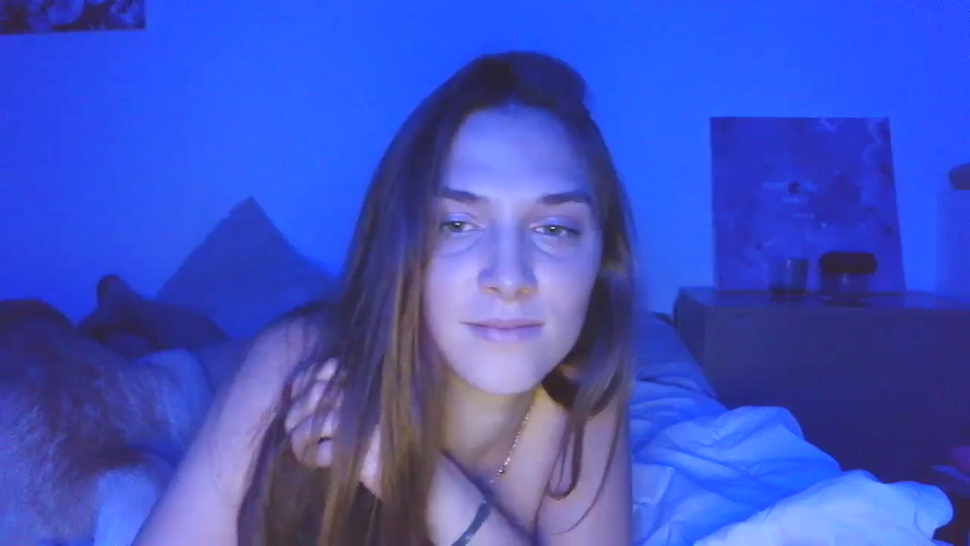 Gallery image thumbnail from HaleyReed's myfreecams stream on, 11/19/2025, 16:35 image 12 of 20