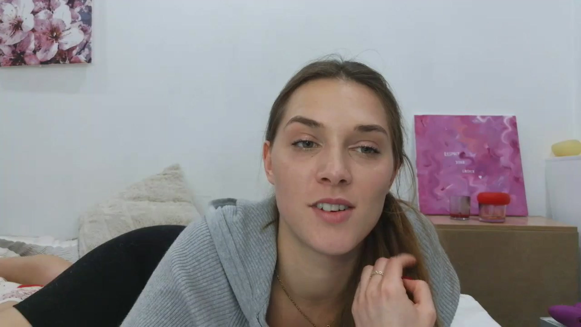 Gallery image thumbnail from HaleyReed's myfreecams stream on, 11/19/2025, 18:14 image 3 of 20