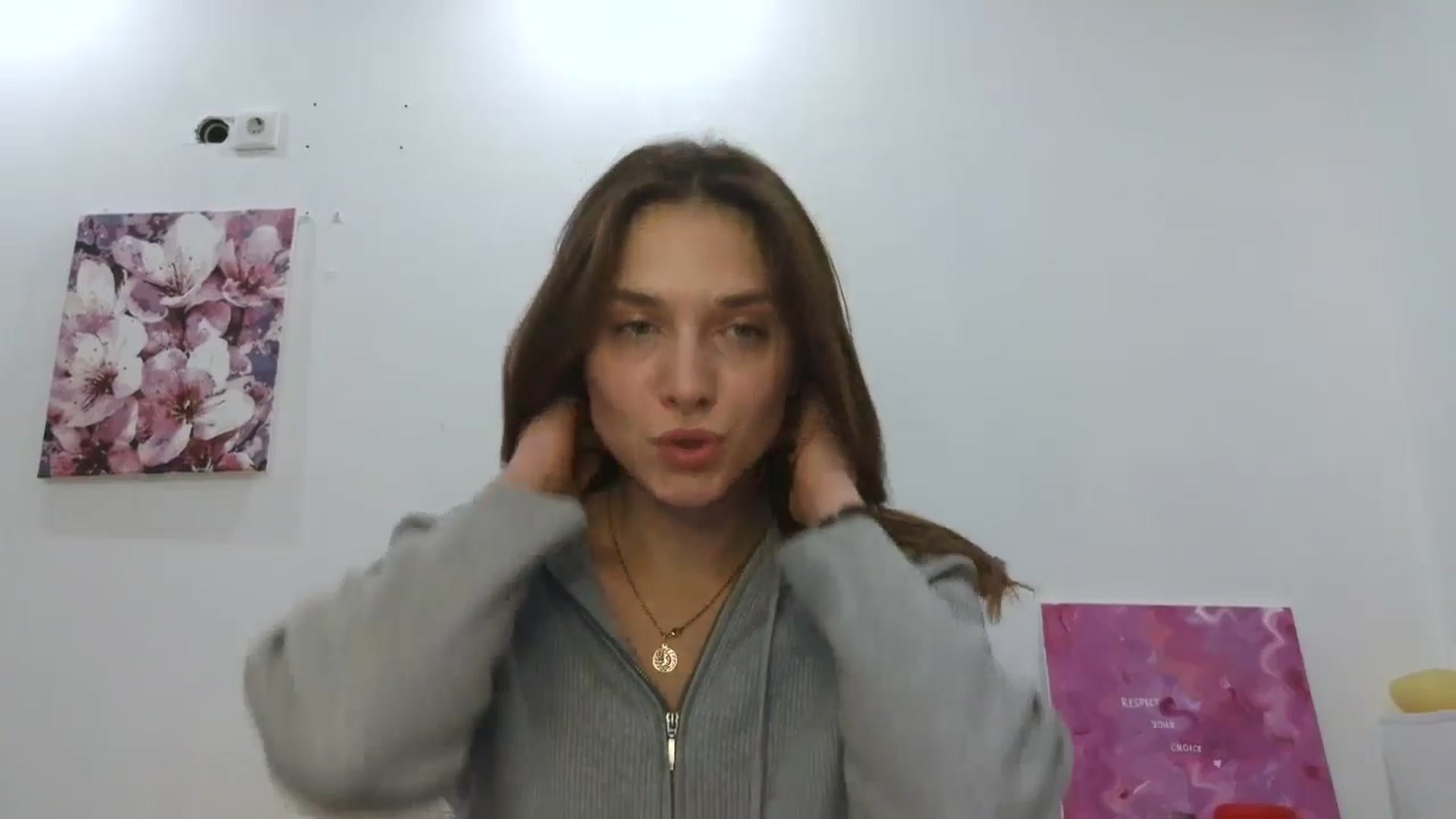 Gallery image thumbnail from HaleyReed's myfreecams stream on, 11/19/2025, 18:14 image 14 of 20