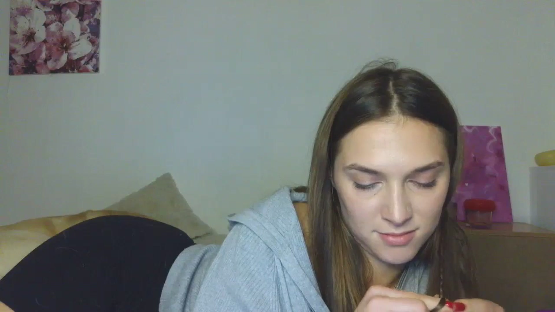 Gallery image thumbnail from HaleyReed's myfreecams stream on, 11/19/2025, 18:47 image 15 of 20