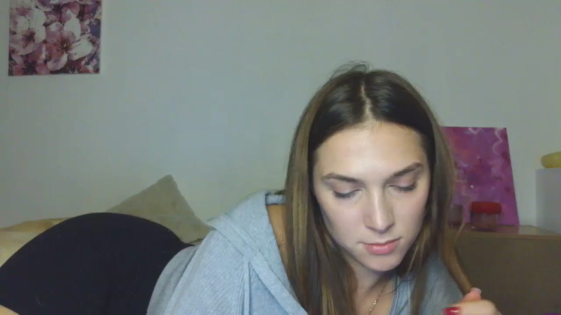 Gallery image thumbnail from HaleyReed's myfreecams stream on, 11/19/2025, 18:47 image 17 of 20