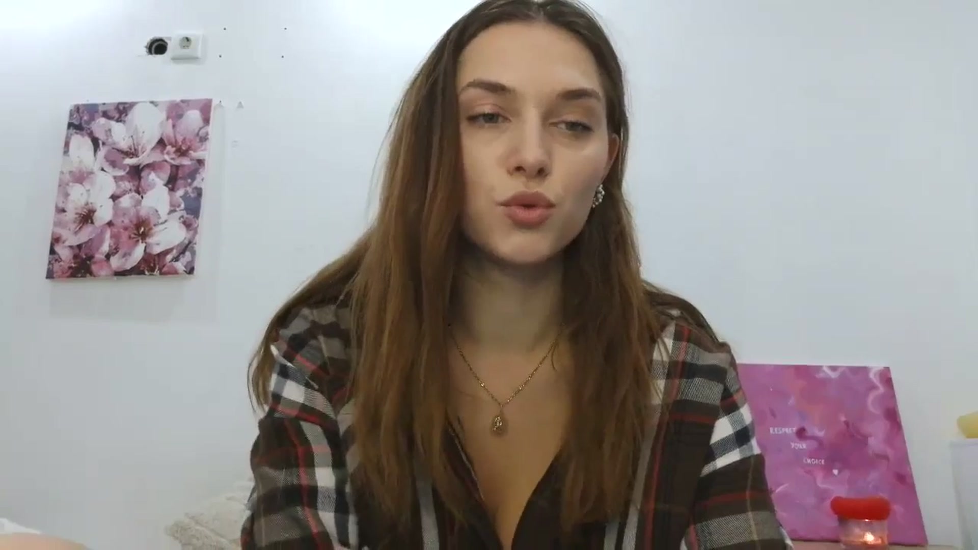 Gallery image thumbnail from HaleyReed's myfreecams stream on, 11/21/2025, 12:47 image 6 of 20