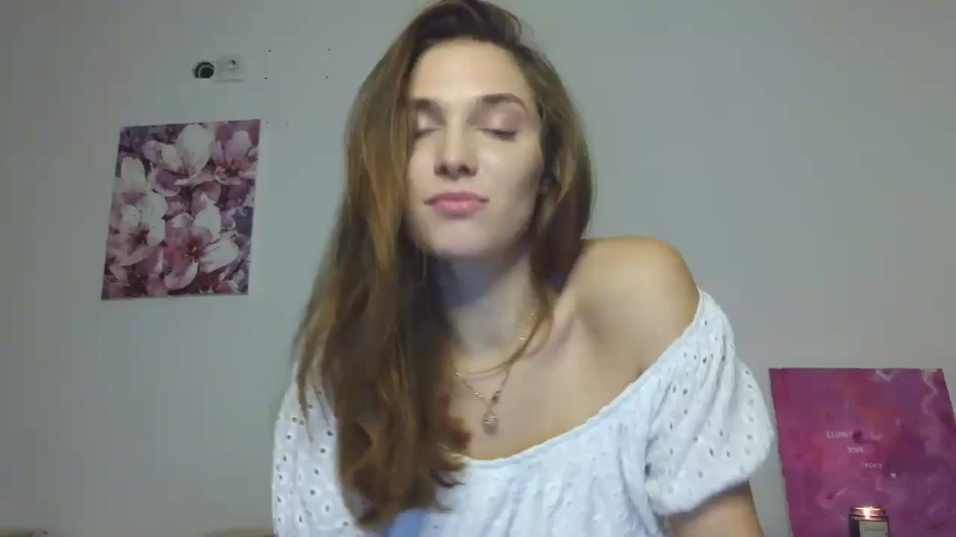 Gallery image thumbnail from HaleyReed's myfreecams stream on, 11/23/2025, 14:12 image 8 of 20
