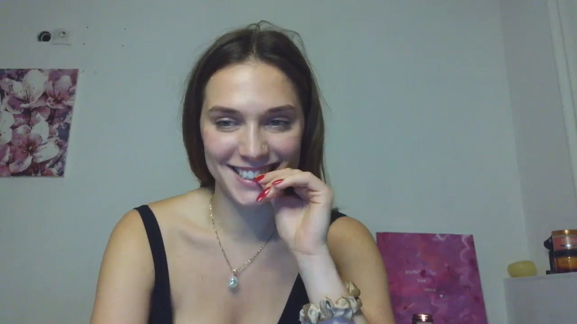 Gallery image thumbnail from HaleyReed's myfreecams stream on, 11/23/2025, 18:29 image 13 of 20