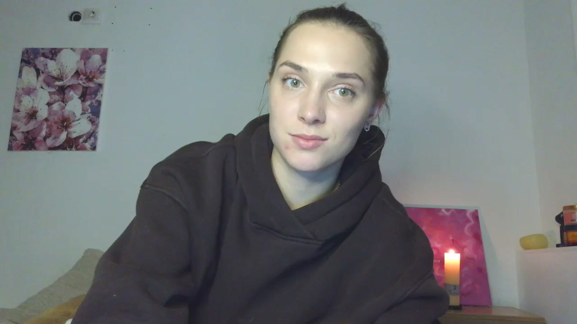 Gallery image thumbnail from HaleyReed's myfreecams stream on, 11/27/2025, 13:34 image 10 of 20