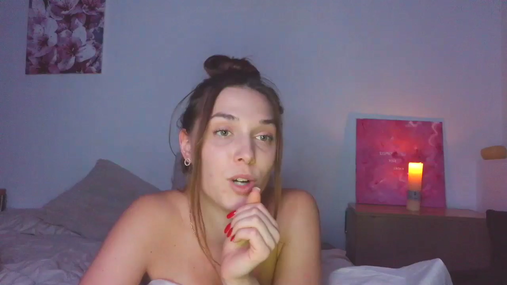 Gallery image thumbnail from HaleyReed's myfreecams stream on, 11/27/2025, 14:20 image 1 of 20