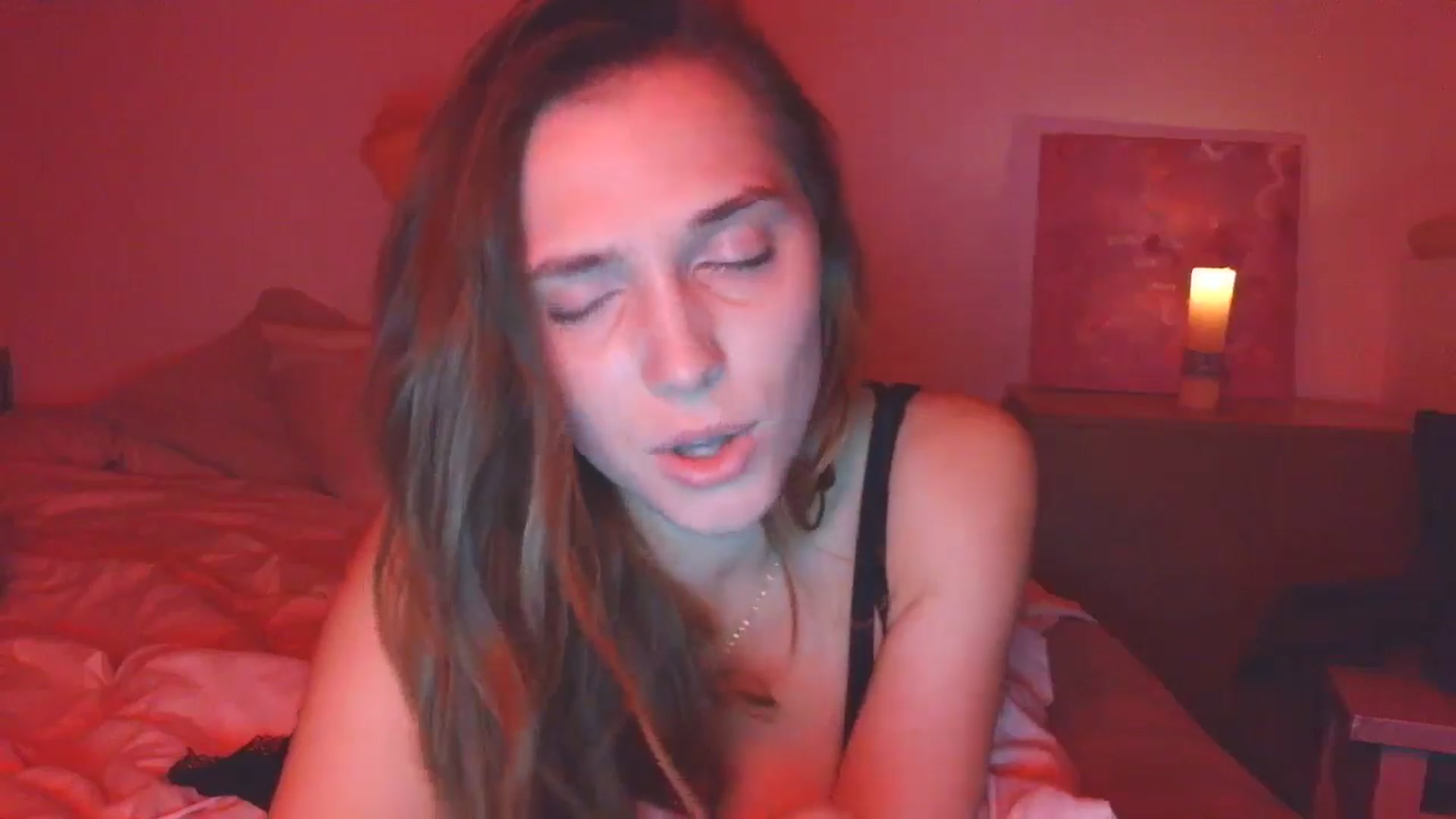 Gallery image thumbnail from HaleyReed's myfreecams stream on, 11/27/2025, 14:20 image 15 of 20
