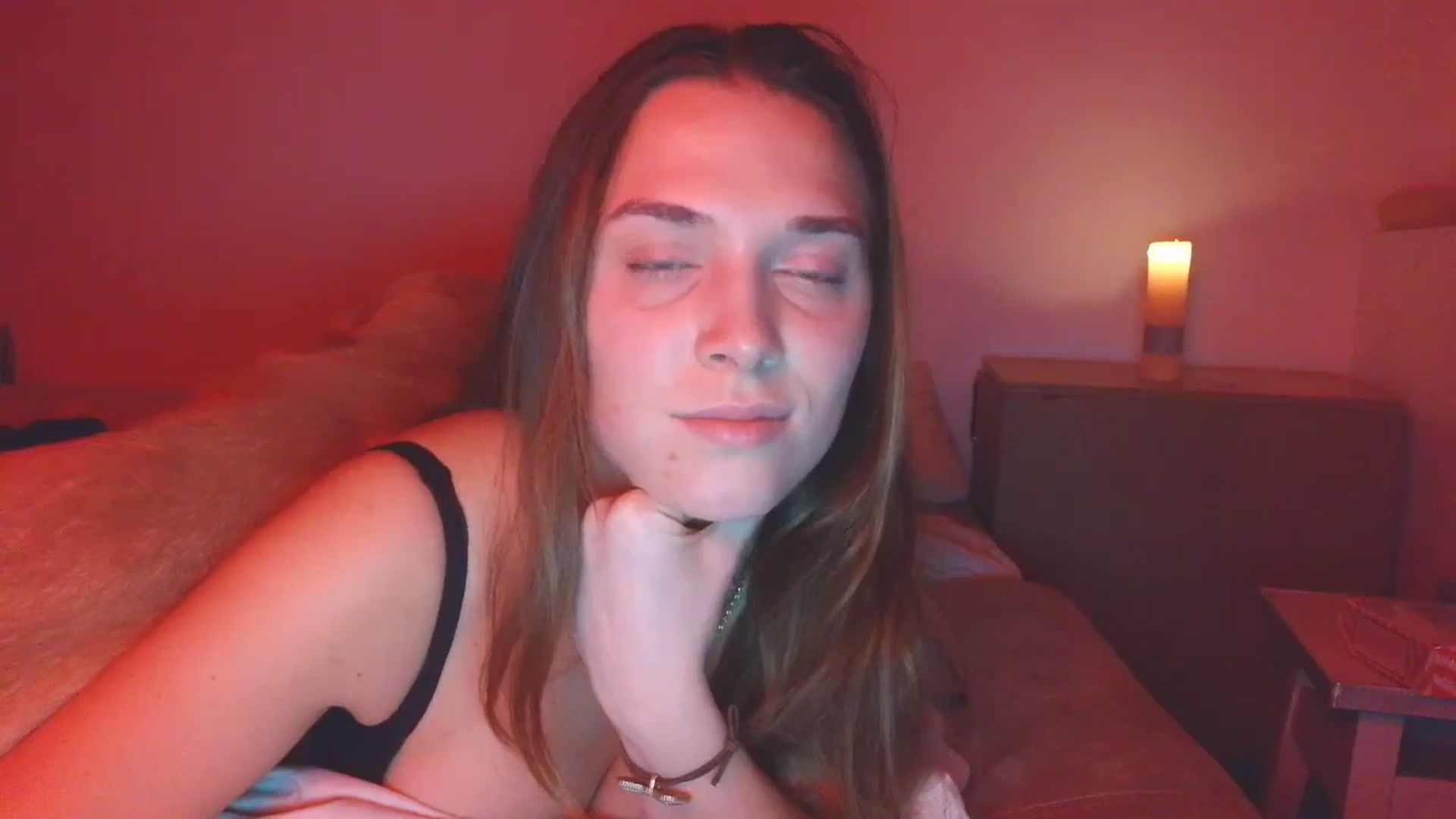 Gallery image thumbnail from HaleyReed's myfreecams stream on, 11/27/2025, 17:53 image 7 of 20