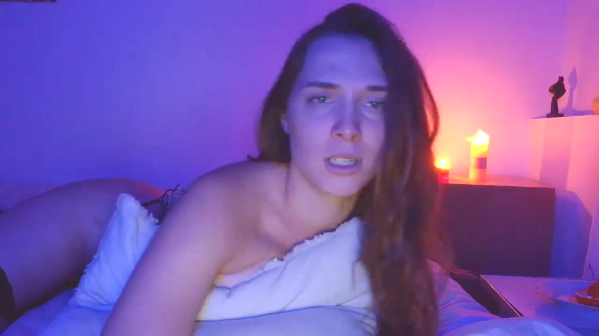 Gallery image thumbnail from HaleyReed's myfreecams stream on, 12/04/2025, 16:51 image 17 of 20