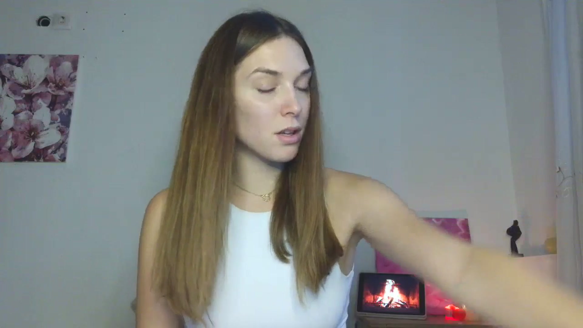 Gallery image thumbnail from HaleyReed's myfreecams stream on, 12/05/2025, 13:38 image 8 of 20