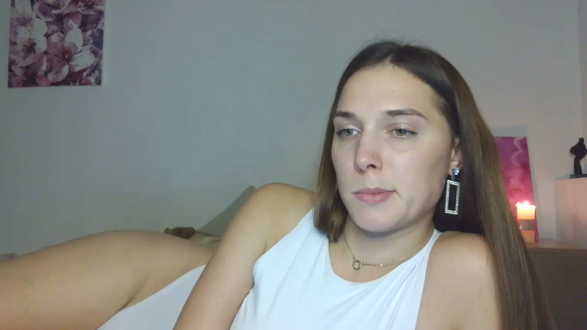 Gallery image thumbnail from HaleyReed's myfreecams stream on, 12/05/2025, 17:06 image 13 of 20