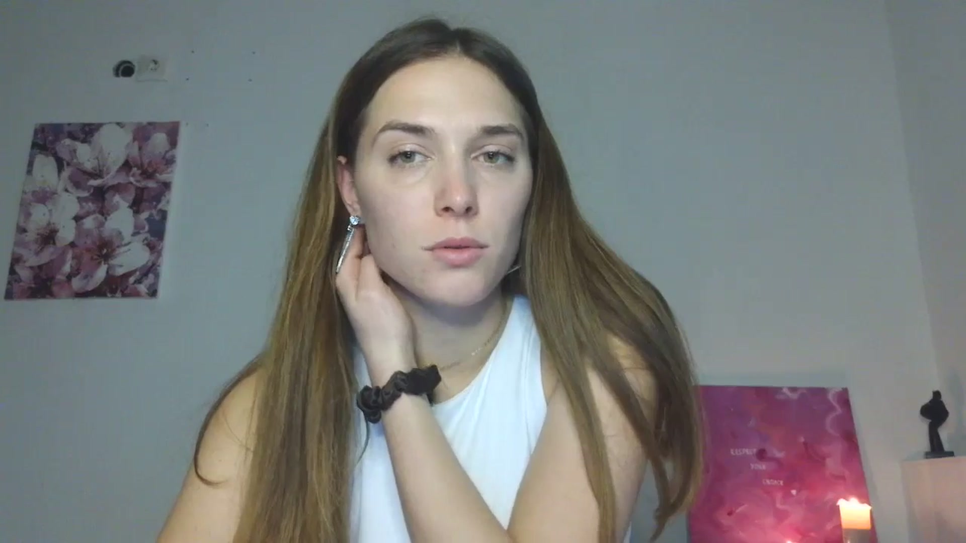 Gallery image thumbnail from HaleyReed's myfreecams stream on, 12/05/2025, 18:08 image 6 of 20