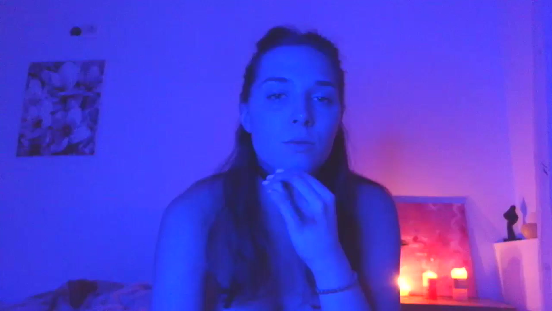 Gallery image thumbnail from HaleyReed's myfreecams stream on, 12/10/2025, 14:53 image 9 of 20