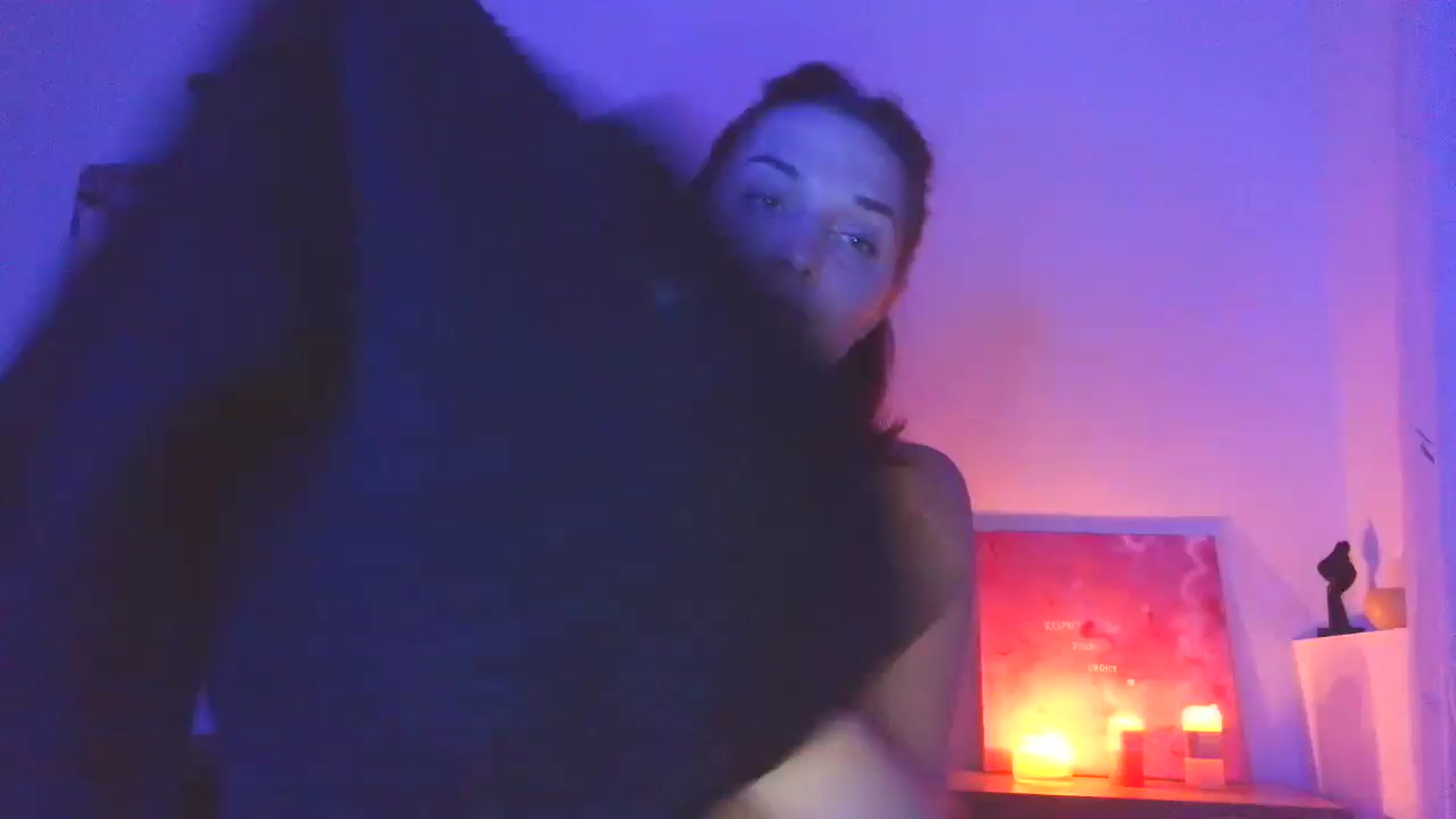 Gallery image thumbnail from HaleyReed's myfreecams stream on, 12/10/2025, 14:53 image 10 of 20