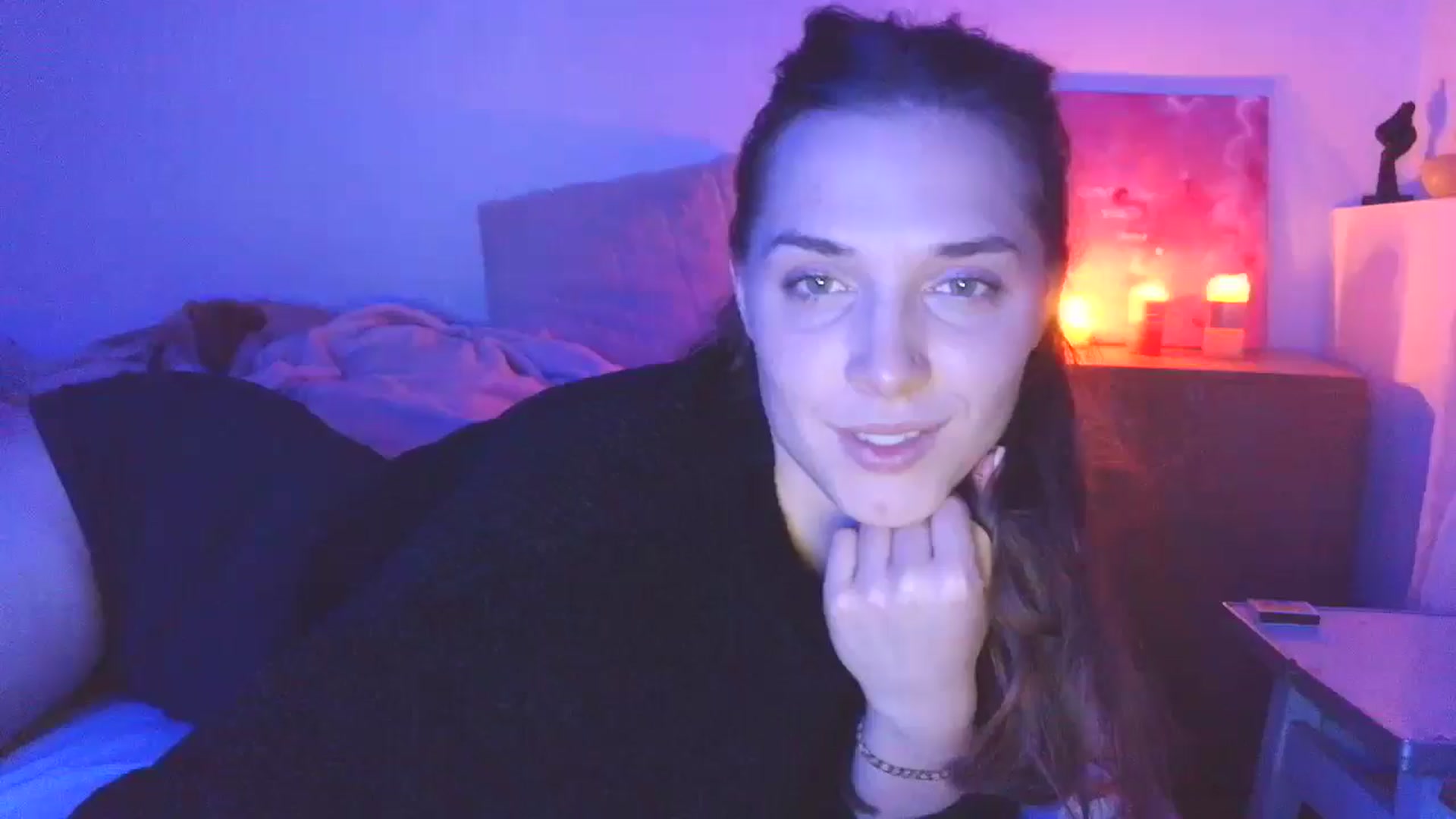 Gallery image thumbnail from HaleyReed's myfreecams stream on, 12/10/2025, 14:53 image 5 of 20